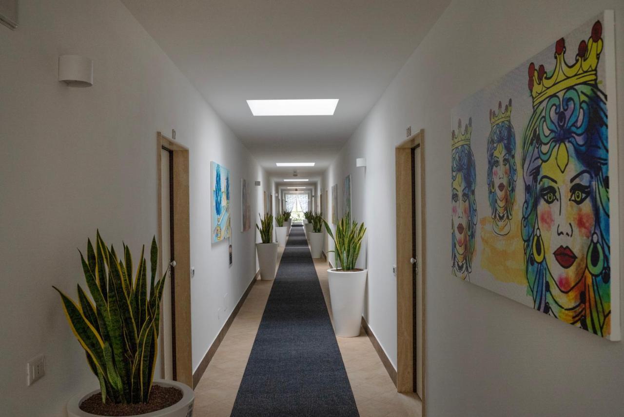 Oasi Smart Rooms Кальтаніссетта Екстер'єр фото